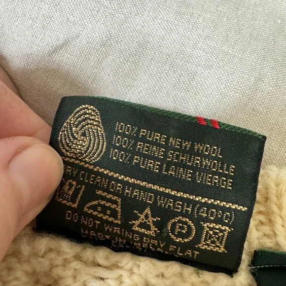 VTG Gaeltarra  made in Ireland cream 100% wool Medium men’s sweater - Picture 3 of 7